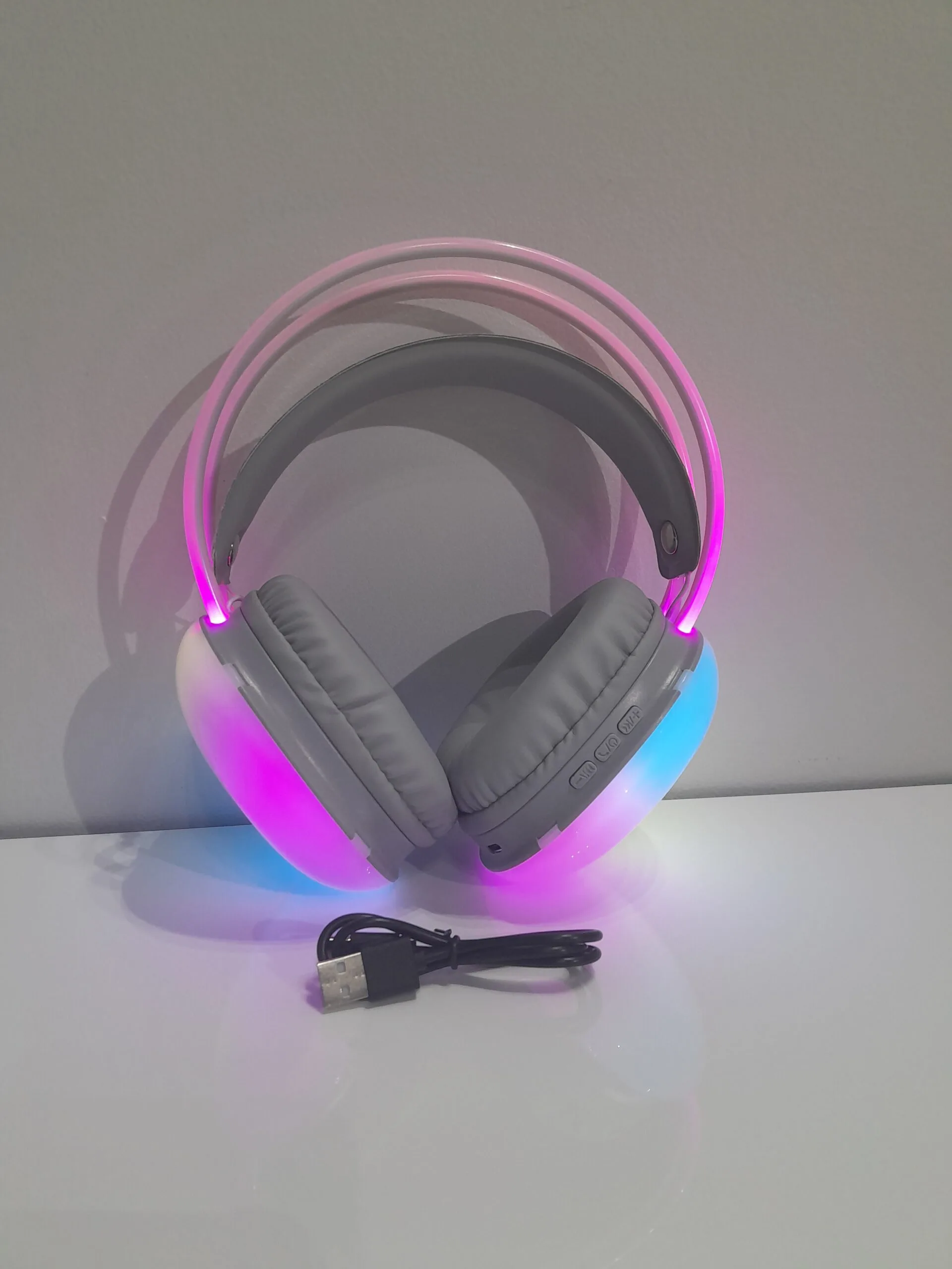 Bavin Disco Pulse Wireless Headphone with Built-in Mic and RGB Light, Bluetooth 5.3, BH-32 - Image 3